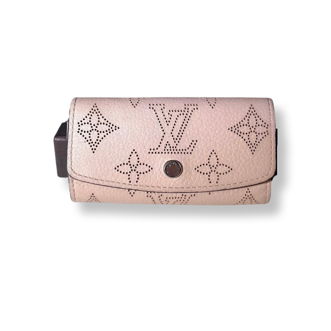 Louis Vuitton, Bags, Pink Louis Vuitton Mahina Wallet