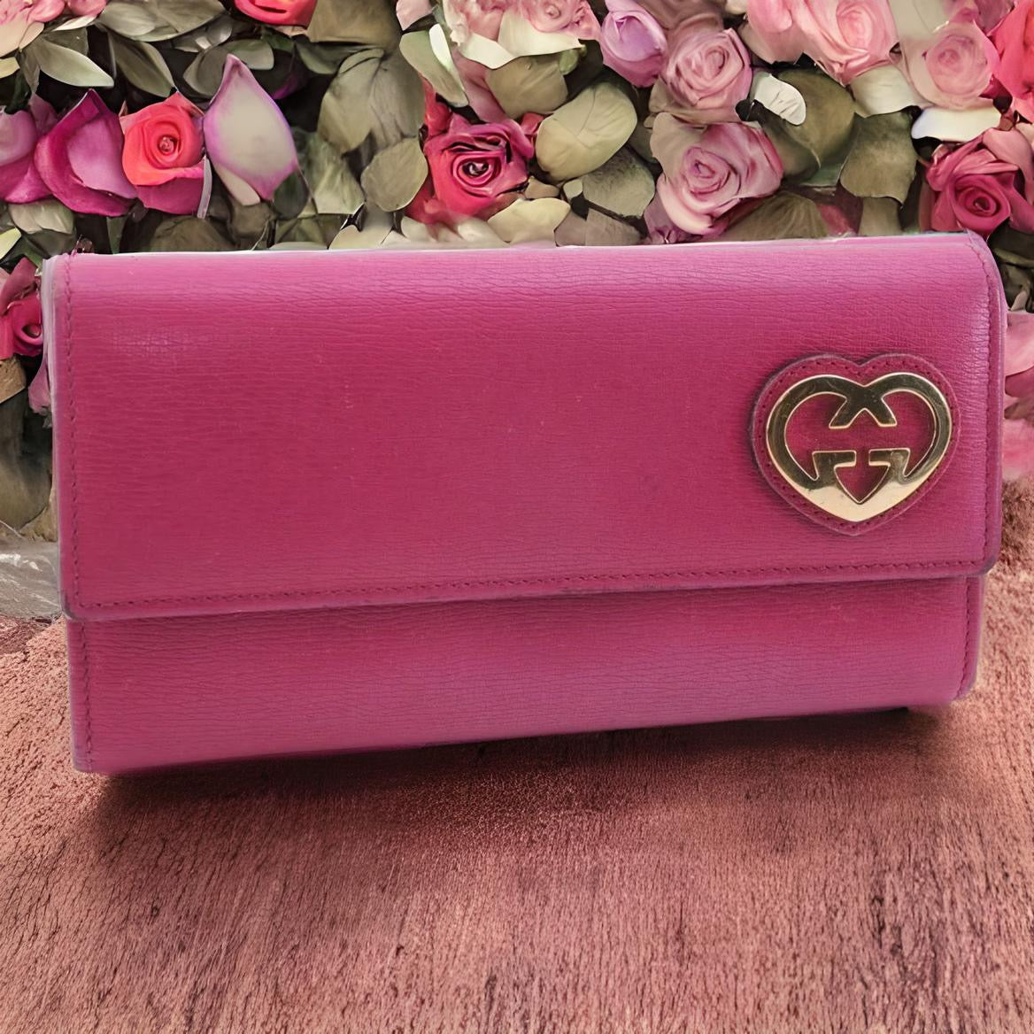 GUCCI Takeru GG Hearts Continental Long Wallet